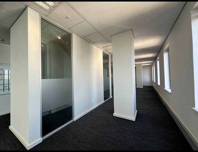 597M² OFFICE TO LET IN SANDTON CENTRAL